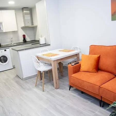 Aparthotel Pregonero Urban - Naranja Soria