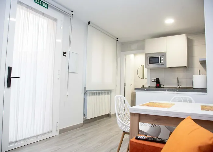 Pregonero Urban - Naranja 아파트호텔 4*